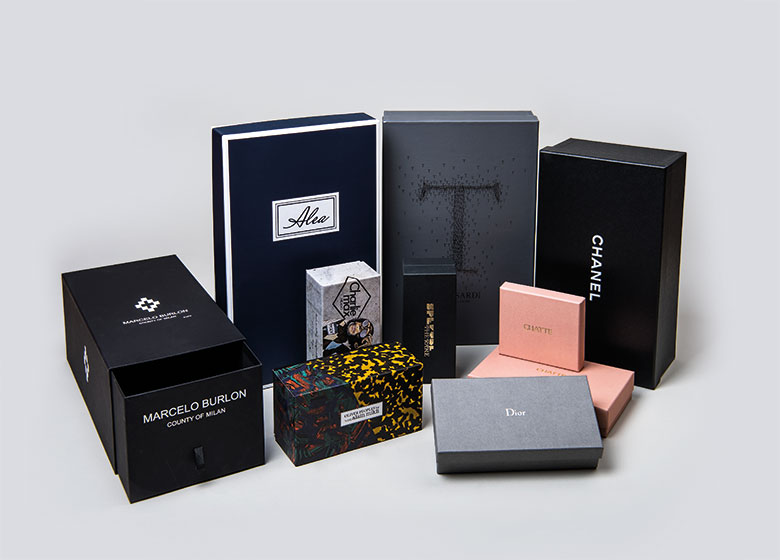 Chanel  Jewelry packaging design, Chanel box, Clothing packaging